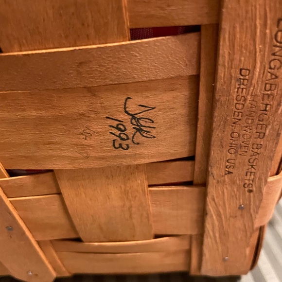 Longaberger Wood Picnic Basket with Red Gingham Bow Trim - Picture 15 of 16